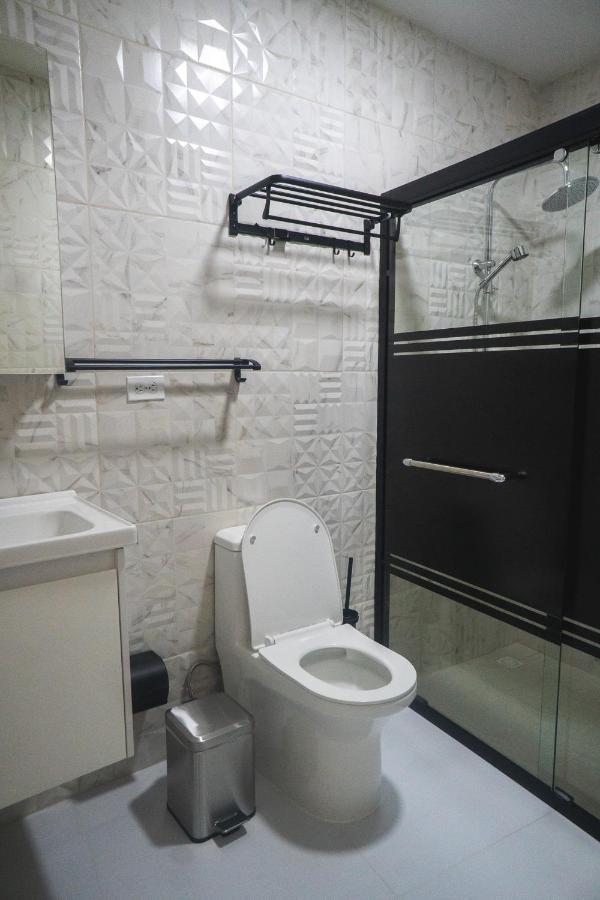 Pavia'S Centerpoint Oasis Apartment Oranjestad Exterior photo