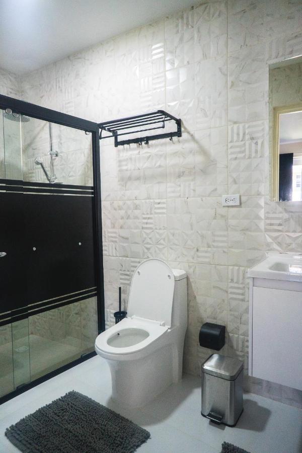 Pavia'S Centerpoint Oasis Apartment Oranjestad Exterior photo