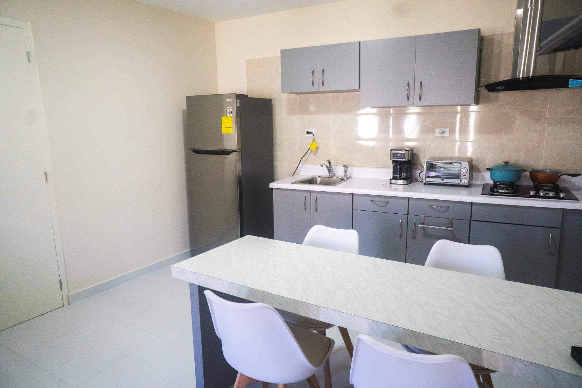 Pavia'S Centerpoint Oasis Apartment Oranjestad Exterior photo