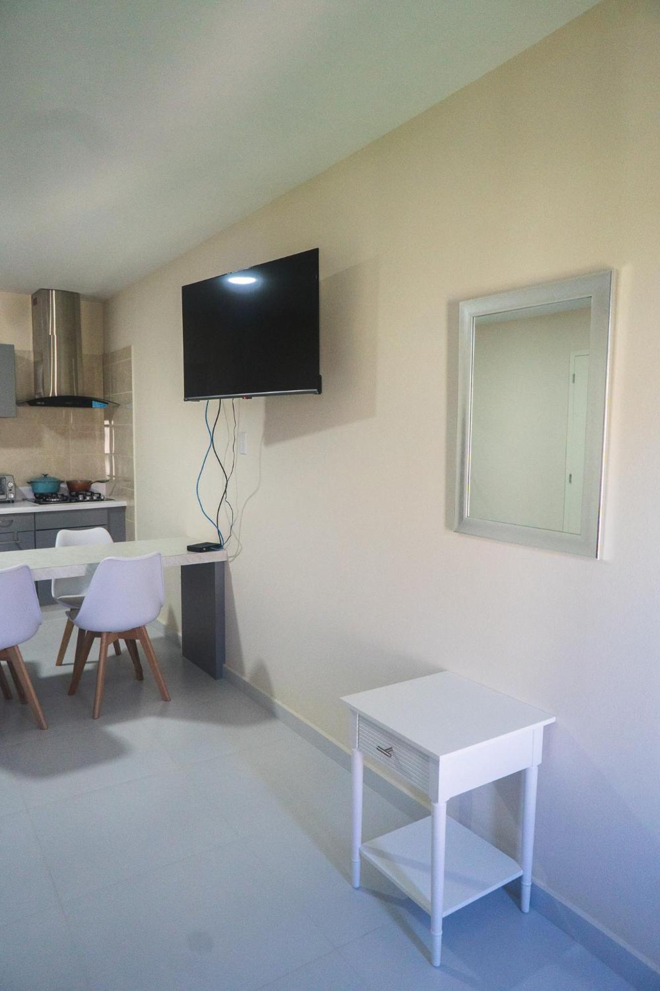Pavia'S Centerpoint Oasis Apartment Oranjestad Exterior photo